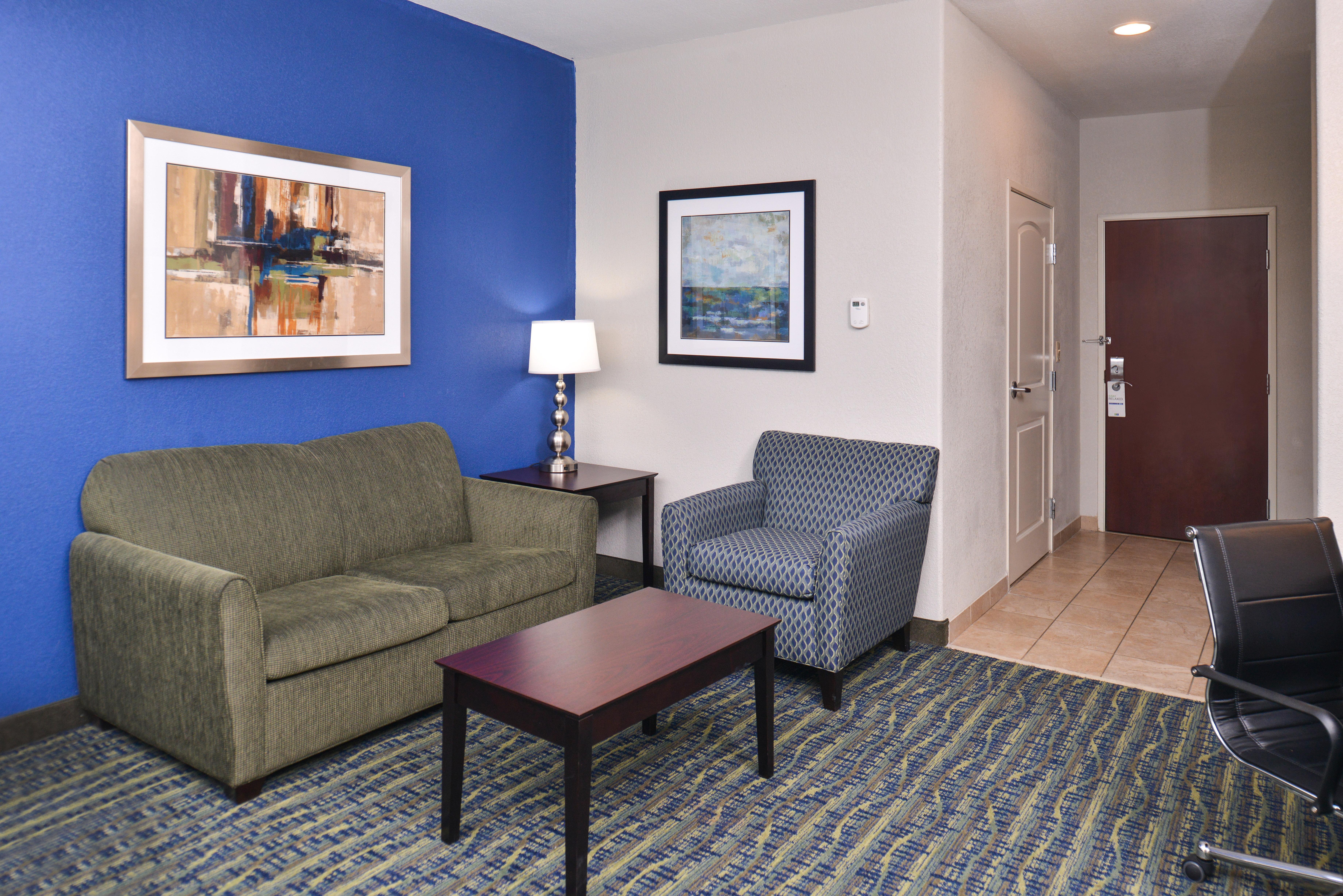 Holiday Inn Express & Suites San Antonio South Exteriör bild