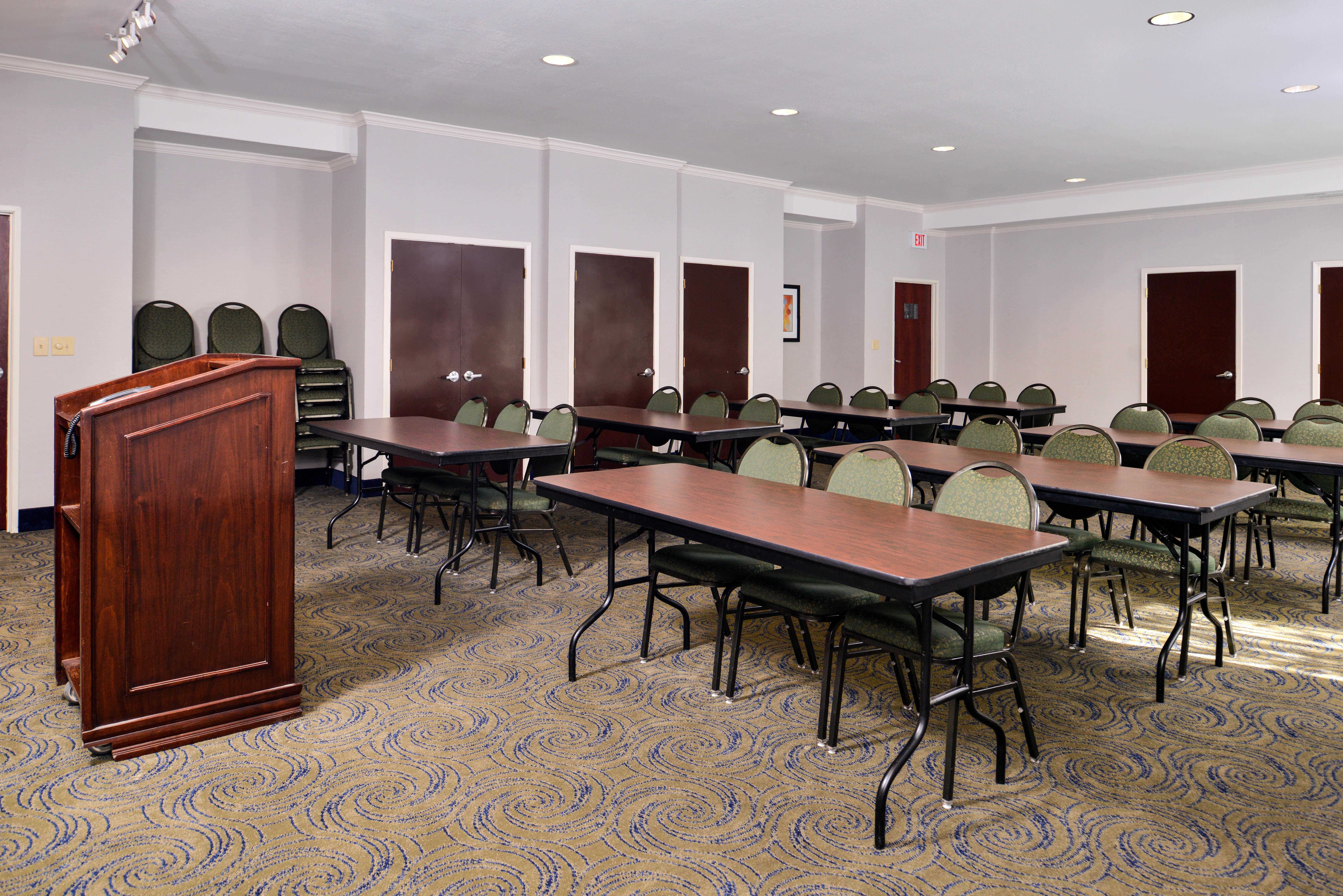 Holiday Inn Express & Suites San Antonio South Exteriör bild